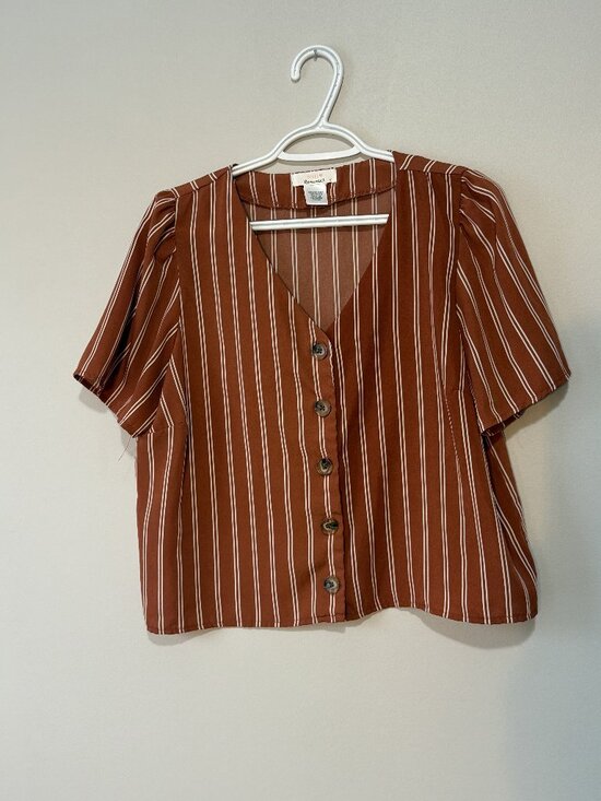 URBAN Romantics Tops - Rust & White Striped Short Sleeve Button-Up Shirt | Size M